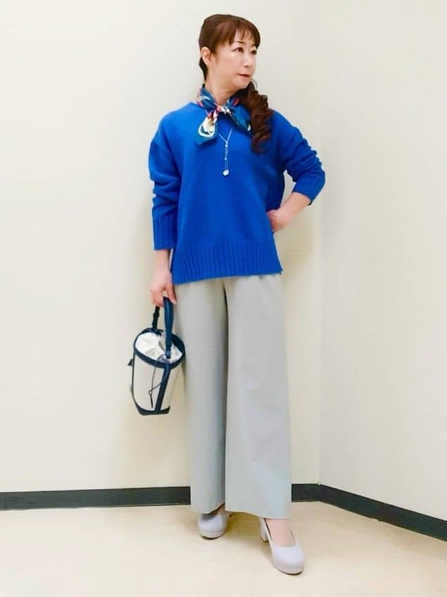 花さんの「Reflect｜ドライタッチストレートワイドパンツ」を使ったコーディネート
