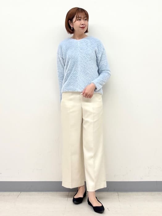 まいこさんの「INDIVI｜【名品／撥水／抗菌防臭】ショート丈リサイクルダウンコート」を使ったコーディネート