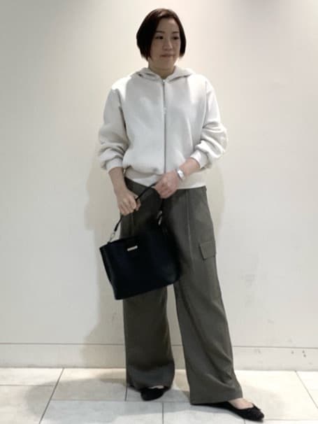 フミさんの「Reflect｜ダブルジップドロップショルダーパーカー」を使ったコーディネート
