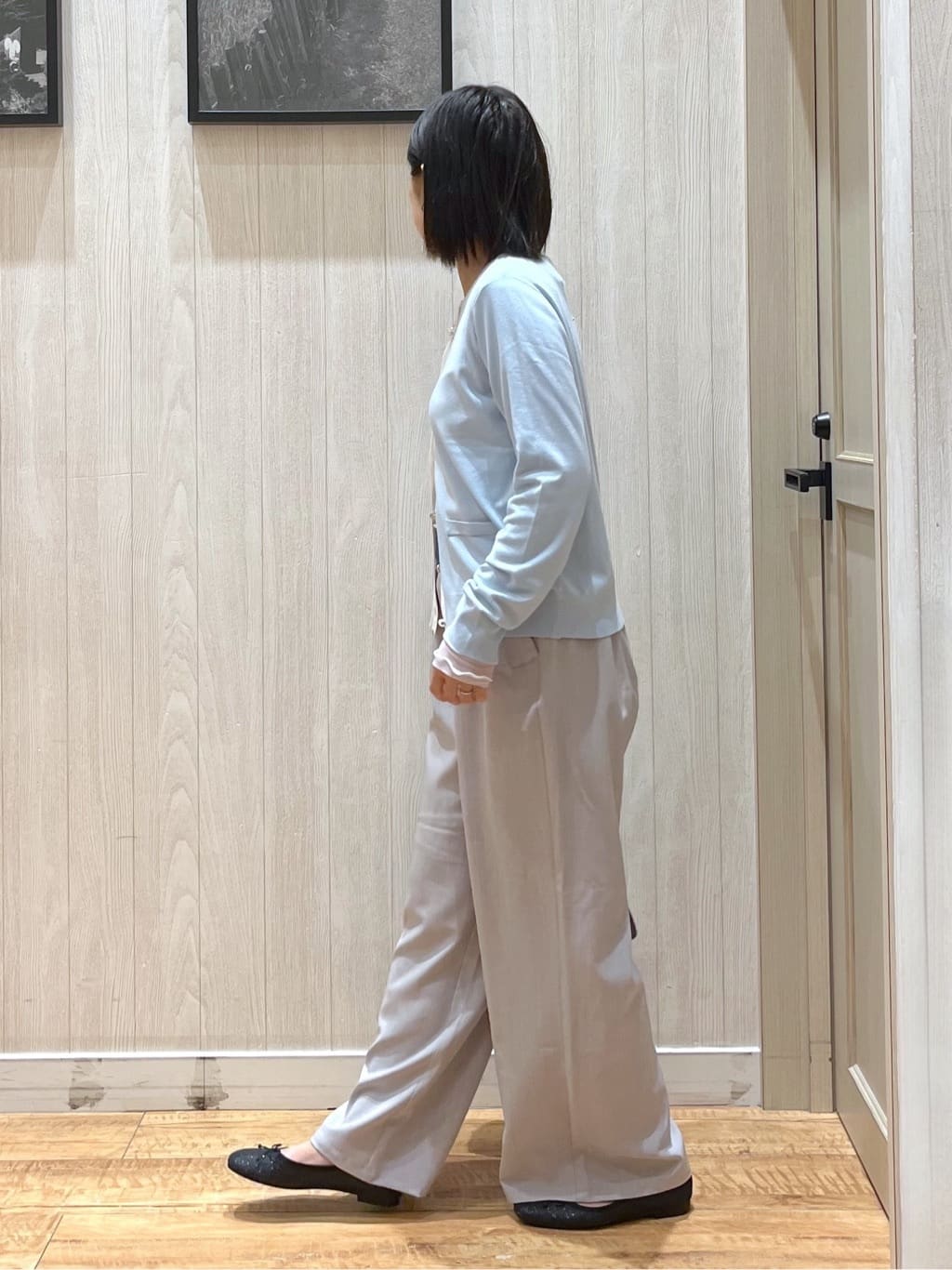 shirayuuuさんの「SHOO･LA･RUE｜【S-LL】レイヤードスタイルに チュール切替ロンT」を使ったコーディネート