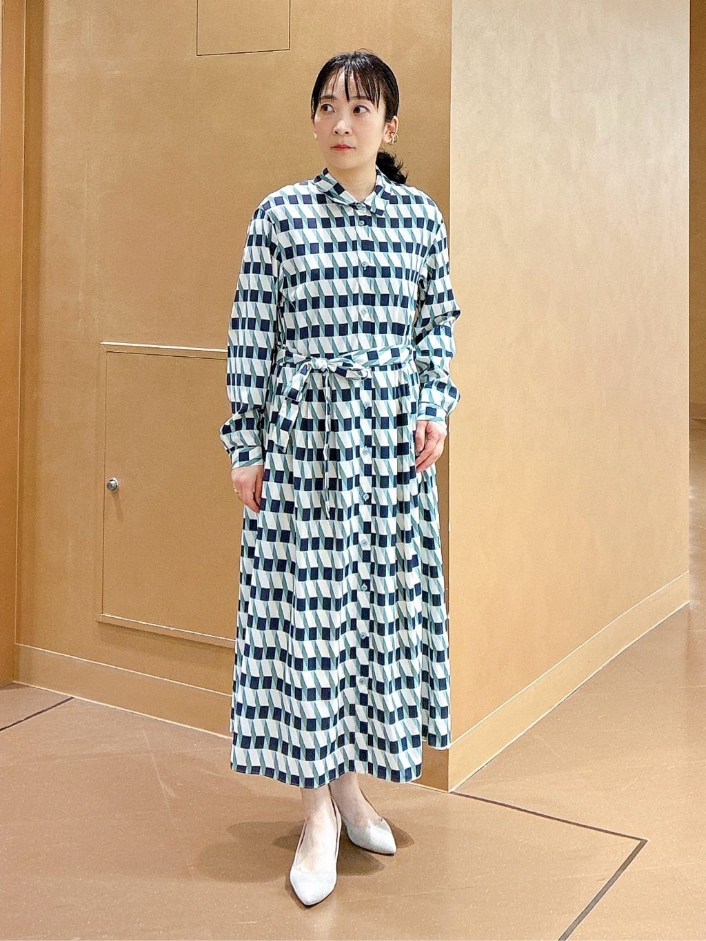 hattoriさんの「INDIVI｜【上品光沢／SETUP可能】切り替えデザインジャケット」を使ったコーディネート