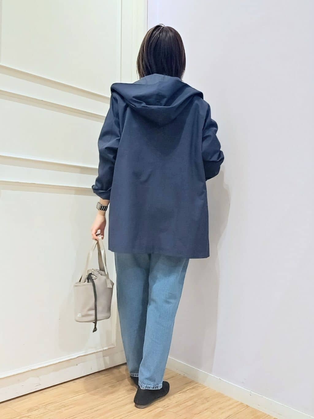 miomioさんの「SHOO･LA･RUE｜【防花粉/洗濯機可/S-LL】ゆったり着られる 大人のテントフーディージャケット」を使ったコーディネート