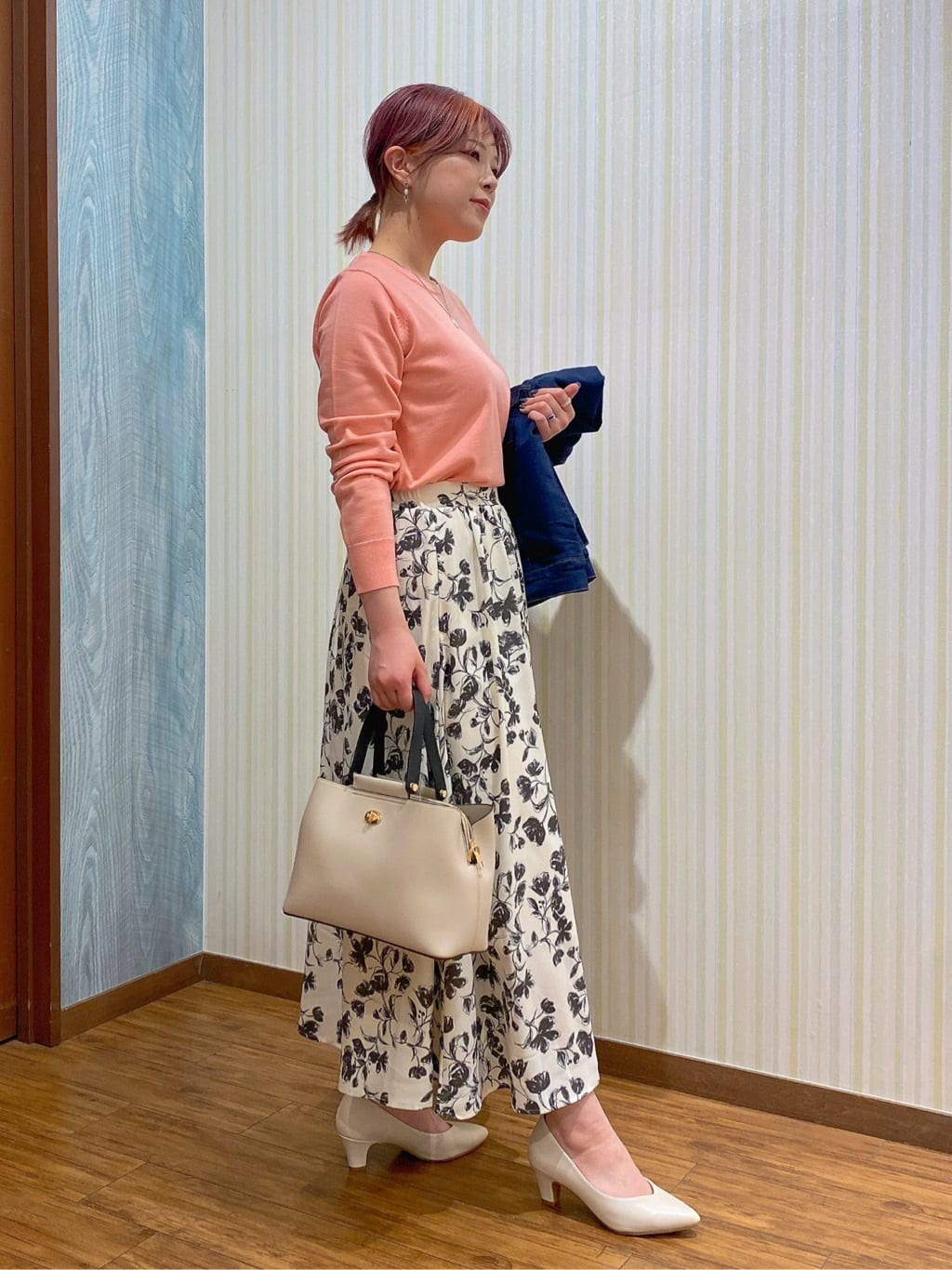 ayaさんの「SHOO･LA･RUE｜【SHOO・LA・RUE DENIM/S-LL/高レビュー】大人のための ノーカラーデニムジャケット」を使ったコーディネート