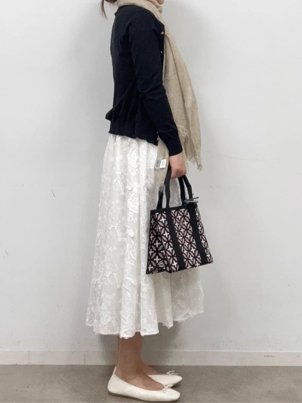 BUNさんの「DRESSTERIOR｜【ウォッシャブル】コットン エンブロイダリードレス」を使ったコーディネート