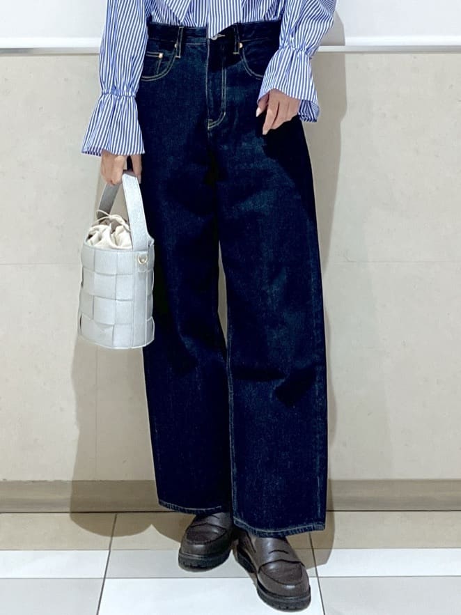 eriko さんの「Dessin｜【花粉ガード/撥水加工/洗える】クルーネックスプリングコート」を使ったコーディネート