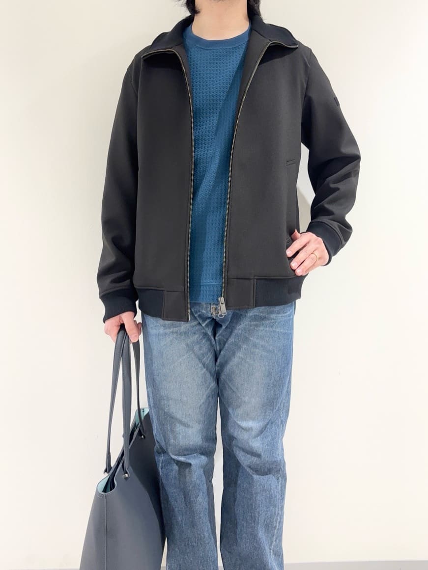 及川さんの「TAKEO KIKUCHI｜【JUST ONE LAYER】ダウンファブリック ジップアップ リブ ブルゾン」を使ったコーディネート