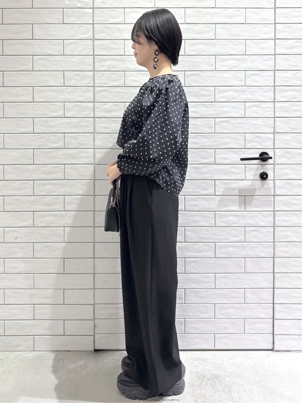 ayumiさんの「OPAQUE.CLIP｜ドビードットパフスリーブブラウス【洗濯機OK】」を使ったコーディネート