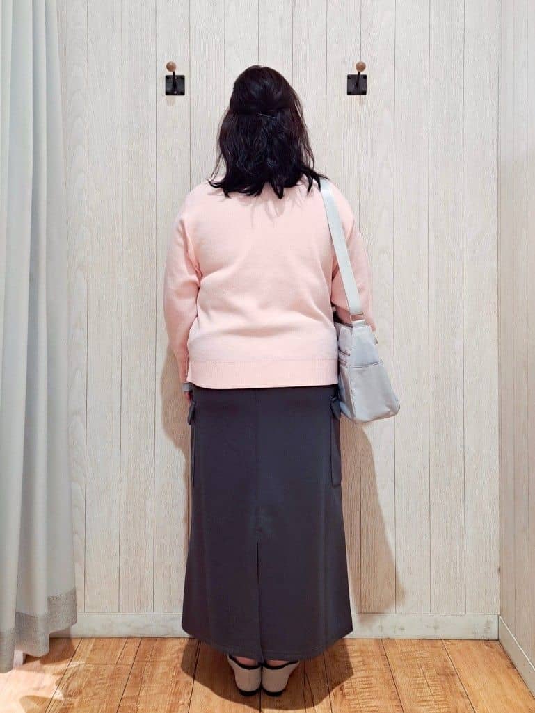 kotomiさんの「SHOO･LA･RUE｜【洗濯機可/S-LL/インしなくても着られる】1枚で決まる　レイヤード風スウェットライクニット」を使ったコーディネート