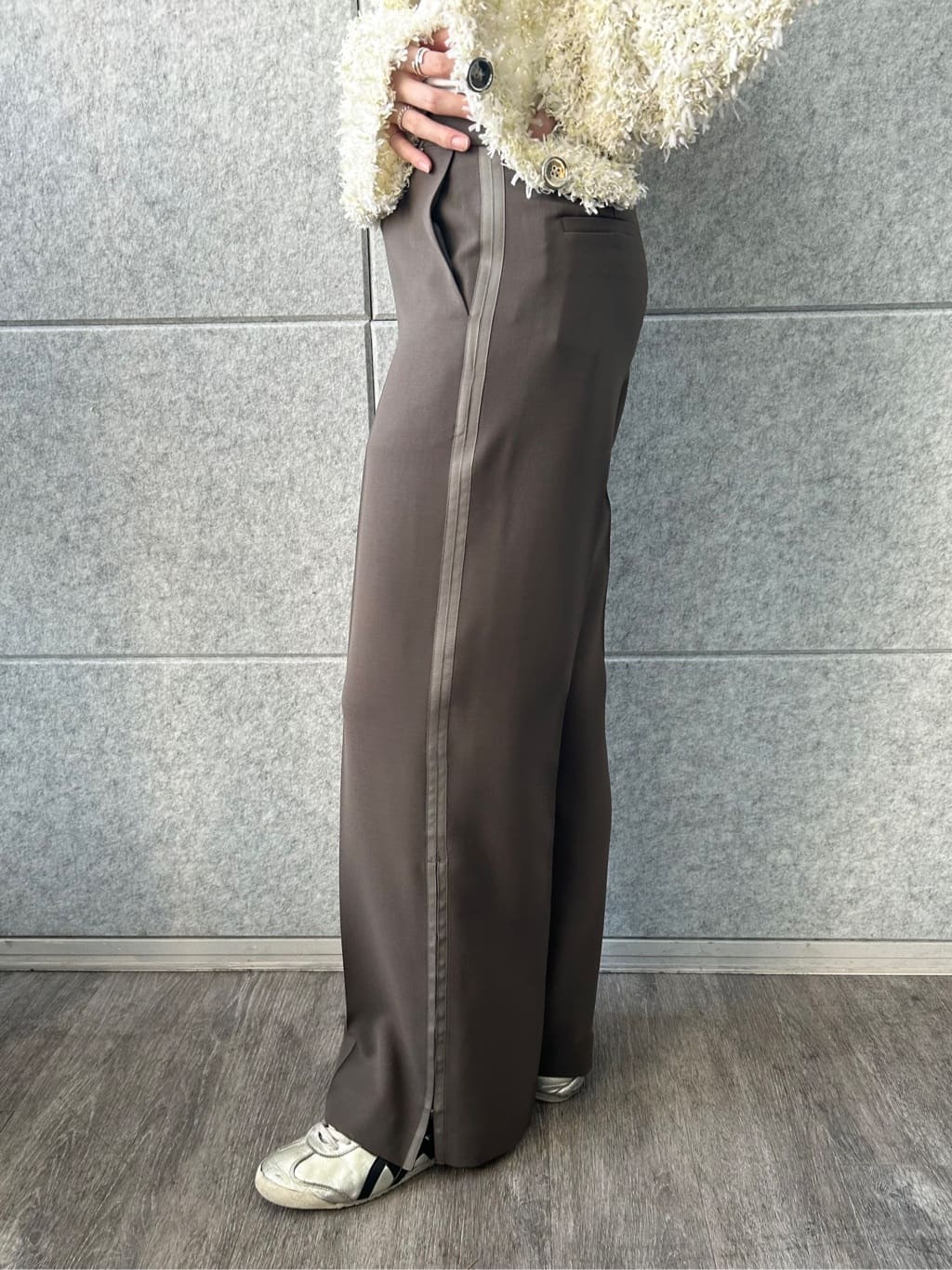 honoka Aさんの「CODE A｜fancy yarn cardigan」を使ったコーディネート