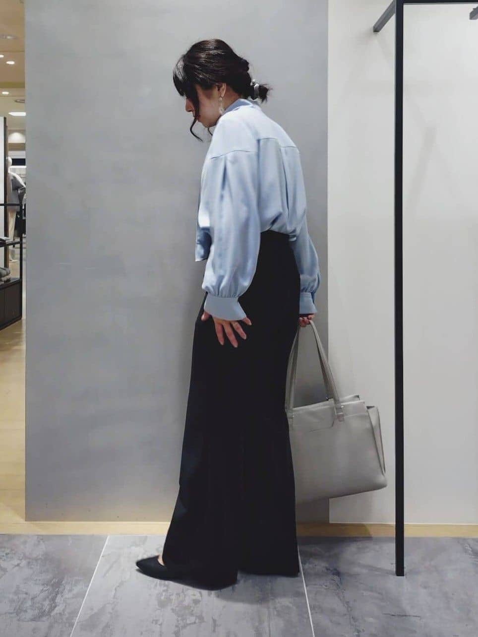 TOMOMIさんの「INDIVI｜【収納力◎／A4サイズ対応】シゴデキバッグ」を使ったコーディネート
