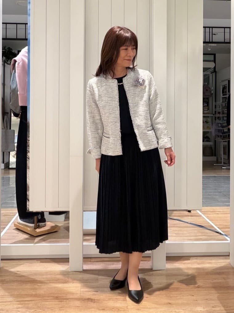 Fujitaさんの「Dessin｜ツイードクルーネックジャケット」を使ったコーディネート