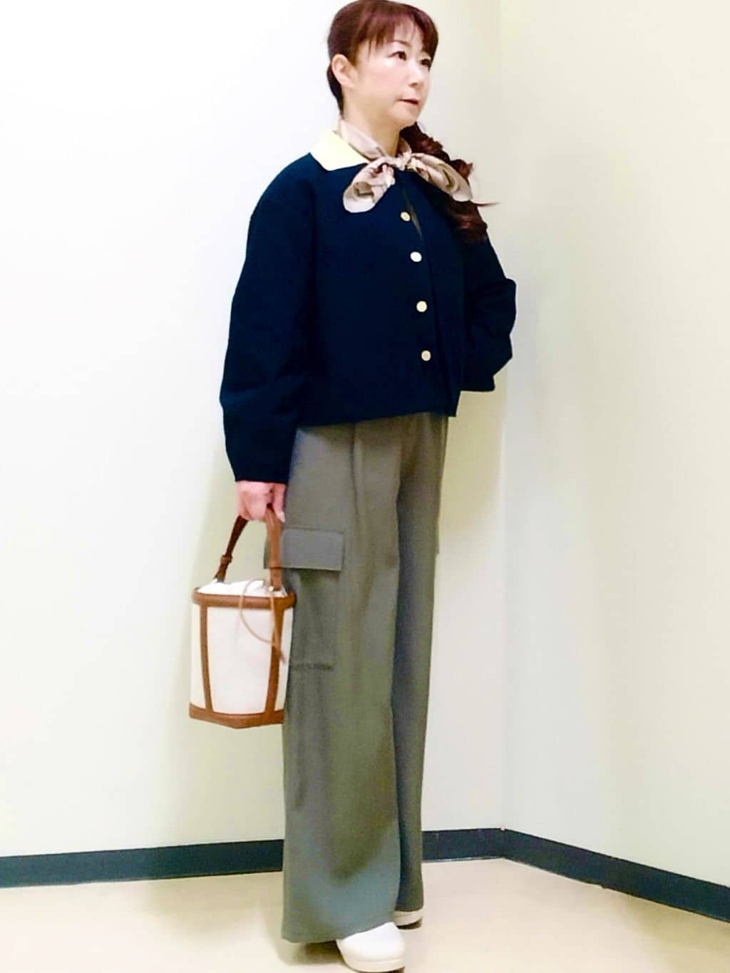 花さんの「Reflect｜ストレートワイドカーゴパンツ」を使ったコーディネート