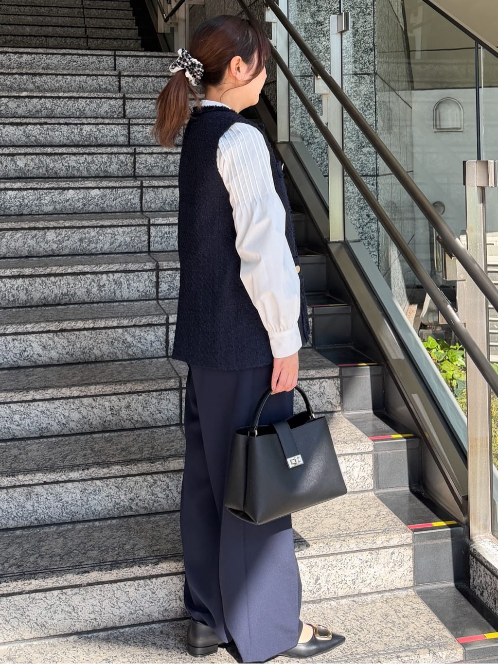 HANNAさんの「OPAQUE.CLIP｜《通勤対応》ツイードジレ【洗える】」を使ったコーディネート