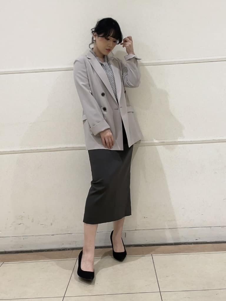 watanabeさんの「UNTITLED｜【新色追加/セットアップ可】エアリー ダブルブレストジャケット」を使ったコーディネート
