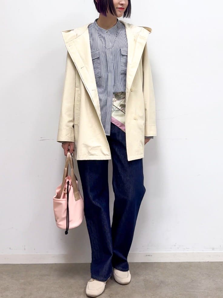 𝐜𝐡𝐢𝐤𝐚さんの「SHOO･LA･RUE｜【防花粉/洗濯機可/S-LL】ゆったり着られる 大人のテントフーディージャケット」を使ったコーディネート