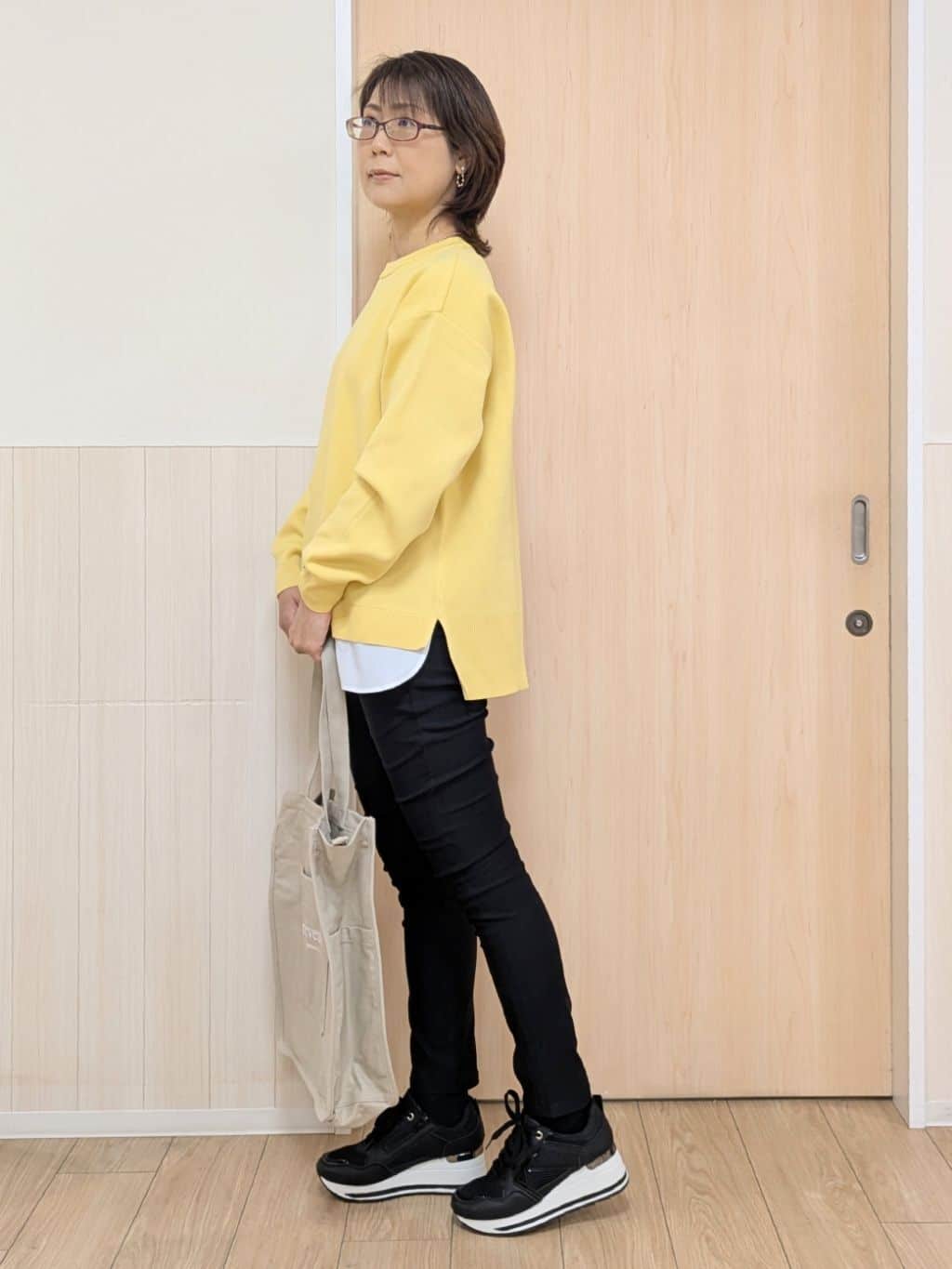 YuAさんの「SHOO･LA･RUE｜【高レビュー/洗濯機可/S-LL】さらに軽くなった スポンディッシュ裾フェイクトップス」を使ったコーディネート