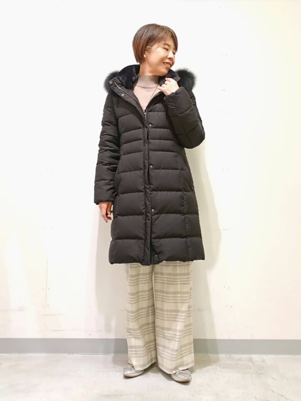 Kさんの「INDIVI｜【名品／撥水／抗菌防臭】ロング丈リサイクルダウンコート」を使ったコーディネート