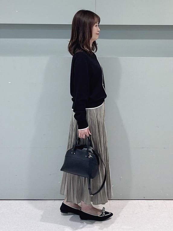 makiさんの「UNTITLED｜【アンサンブル可/洗える】ウォームスパン カーディガン」を使ったコーディネート