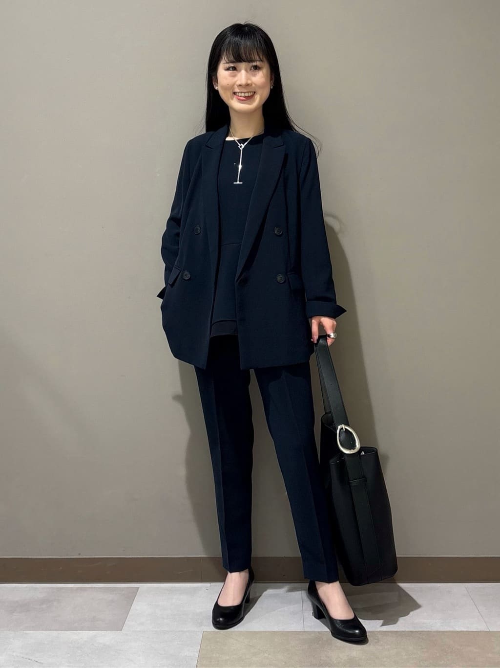 KEIKOさんの「INDIVI｜【洗える／UVケア／SETUP可】着る日傘ペプラムブラウス」を使ったコーディネート