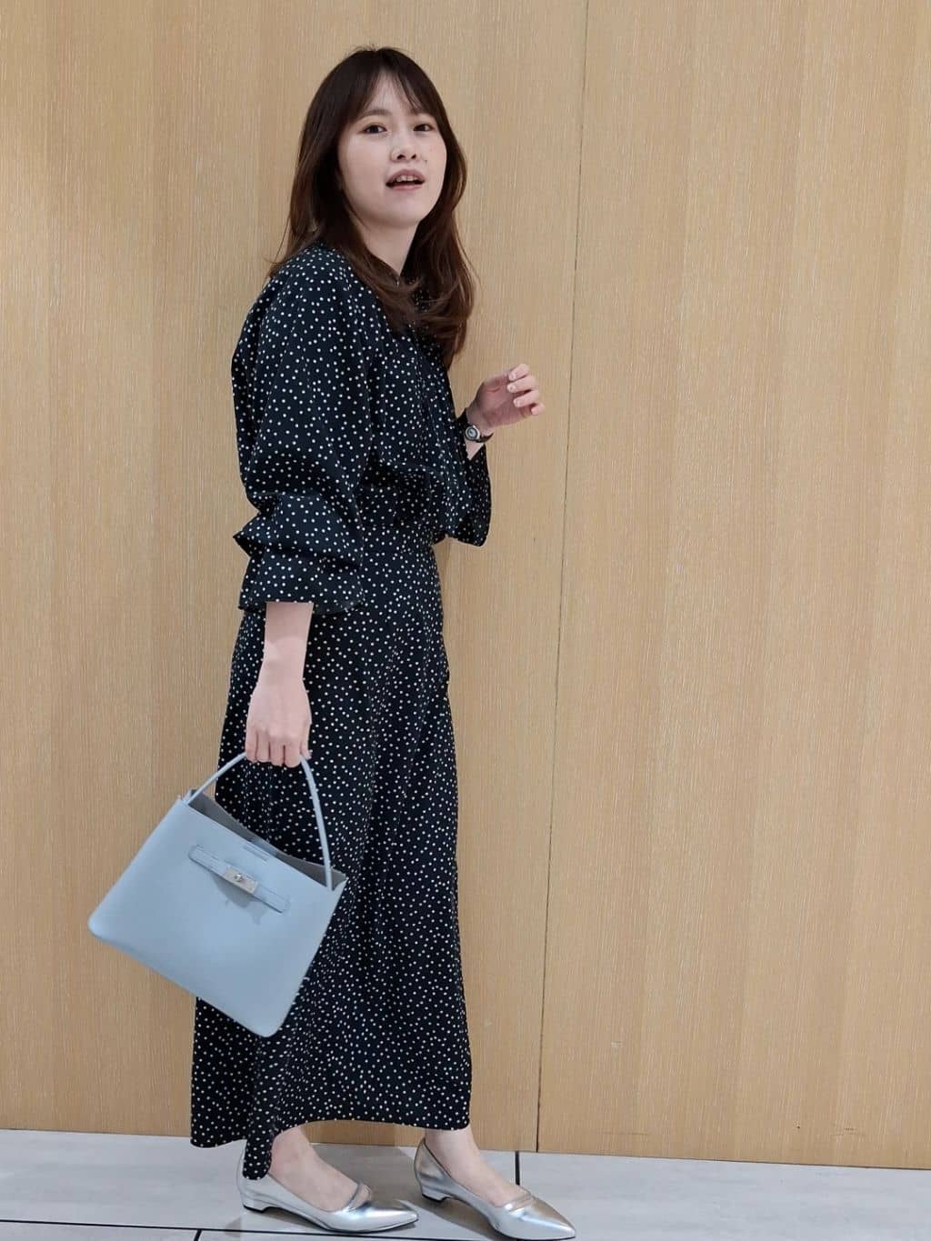 YuKaRiさんの「UNTITLED｜【セットアップ可/後ろウエストゴム】ランダムドットスカート」を使ったコーディネート