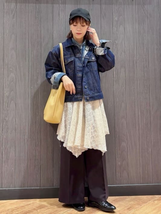 meiさんの「SHOO･LA･RUE｜【SHOO・LA・RUE DENIM】羽織るだけでこなれる　オーバーサイズデニムジャケット」を使ったコーディネート