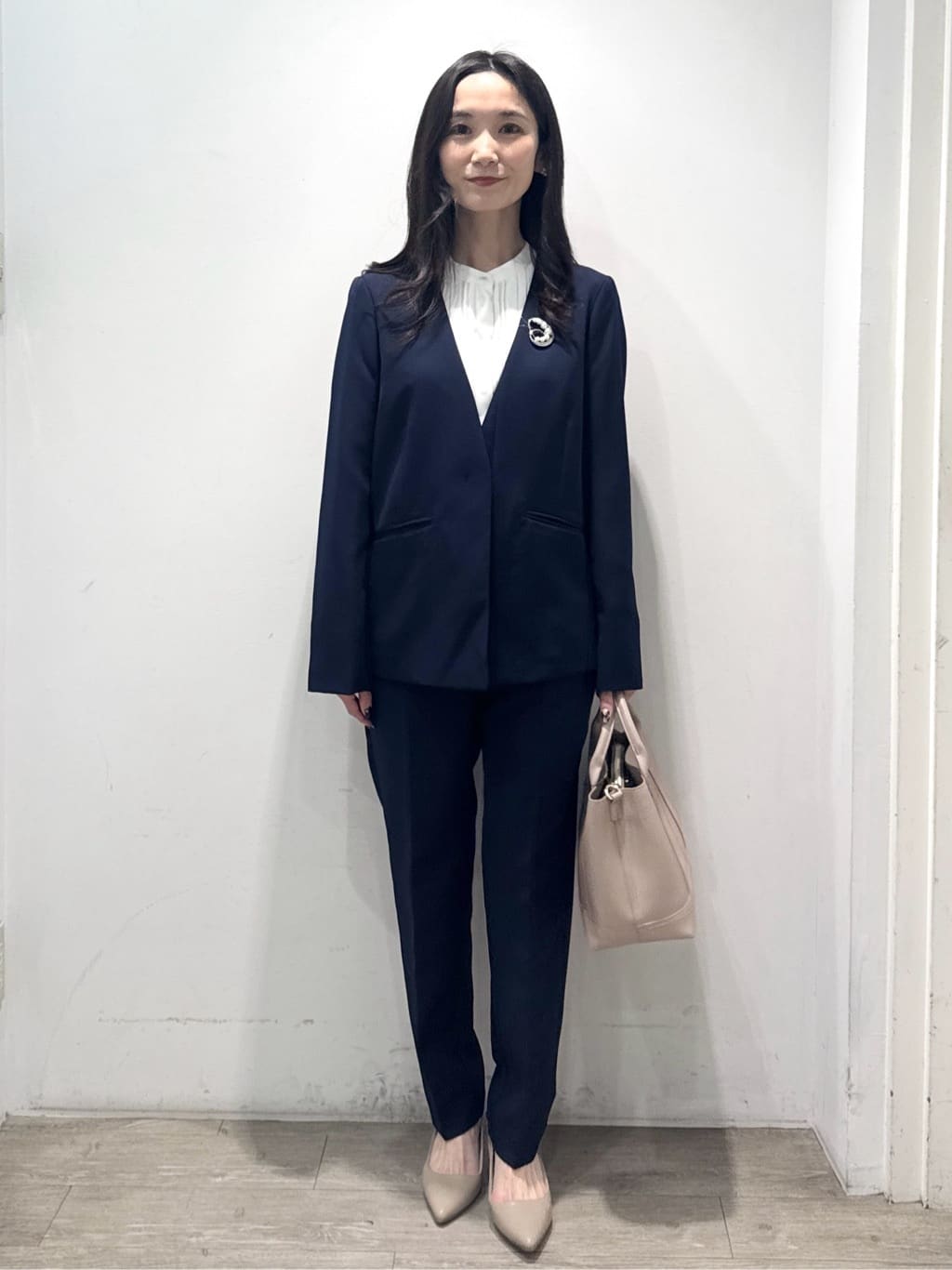 yuicciさんの「OPAQUE.CLIP｜《通勤／セットアップ対応》 Vネックジャケット／ダブルクロス【洗濯機OK】」を使ったコーディネート