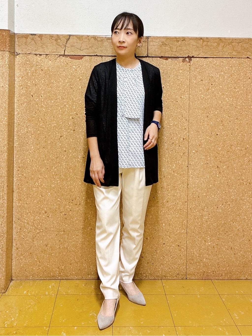 hattoriさんの「INDIVI｜【洗える／UVケア】幾何学柄＆無地ボウタイブラウス」を使ったコーディネート