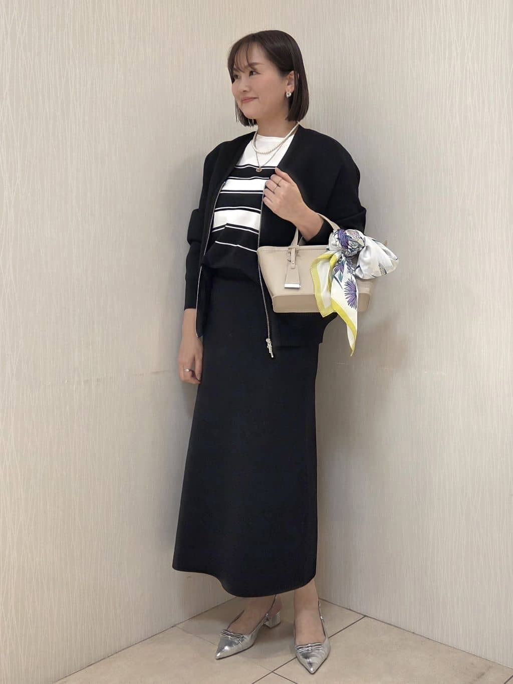 naokoさんの「UNTITLED｜◆【軽羽織り/セットアップ可】ジップアップニットカーディガン」を使ったコーディネート