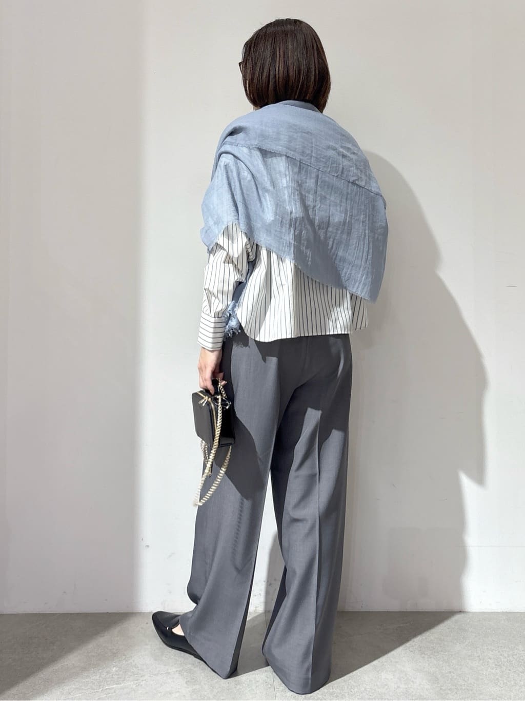 NAKAさんの「OPAQUE.CLIP｜美脚ストレッチストレートワイドパンツ【洗濯機OK】」を使ったコーディネート