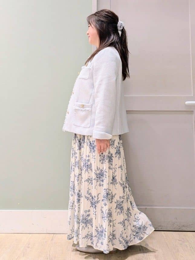 チグ♪さんの「grove｜【ハレの日・通勤】きちんとからカジュアルまで着回せる、ミドル丈ツイードジャケット」を使ったコーディネート