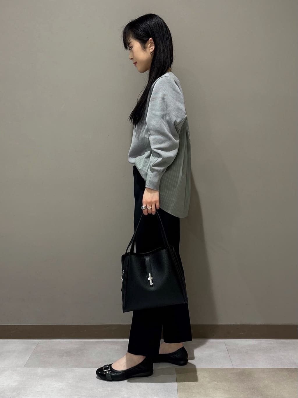 KEIKOさんの「INDIVI｜【名品／撥水／抗菌防臭】ロング丈リサイクルダウンコート」を使ったコーディネート