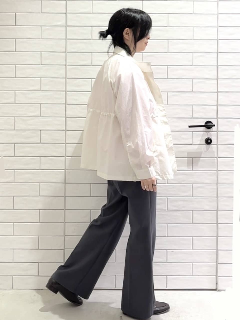しおりさんの「OPAQUE.CLIP｜撥水スタンドZIPブルゾン【洗濯機OK／UVケア／花粉対応】」を使ったコーディネート