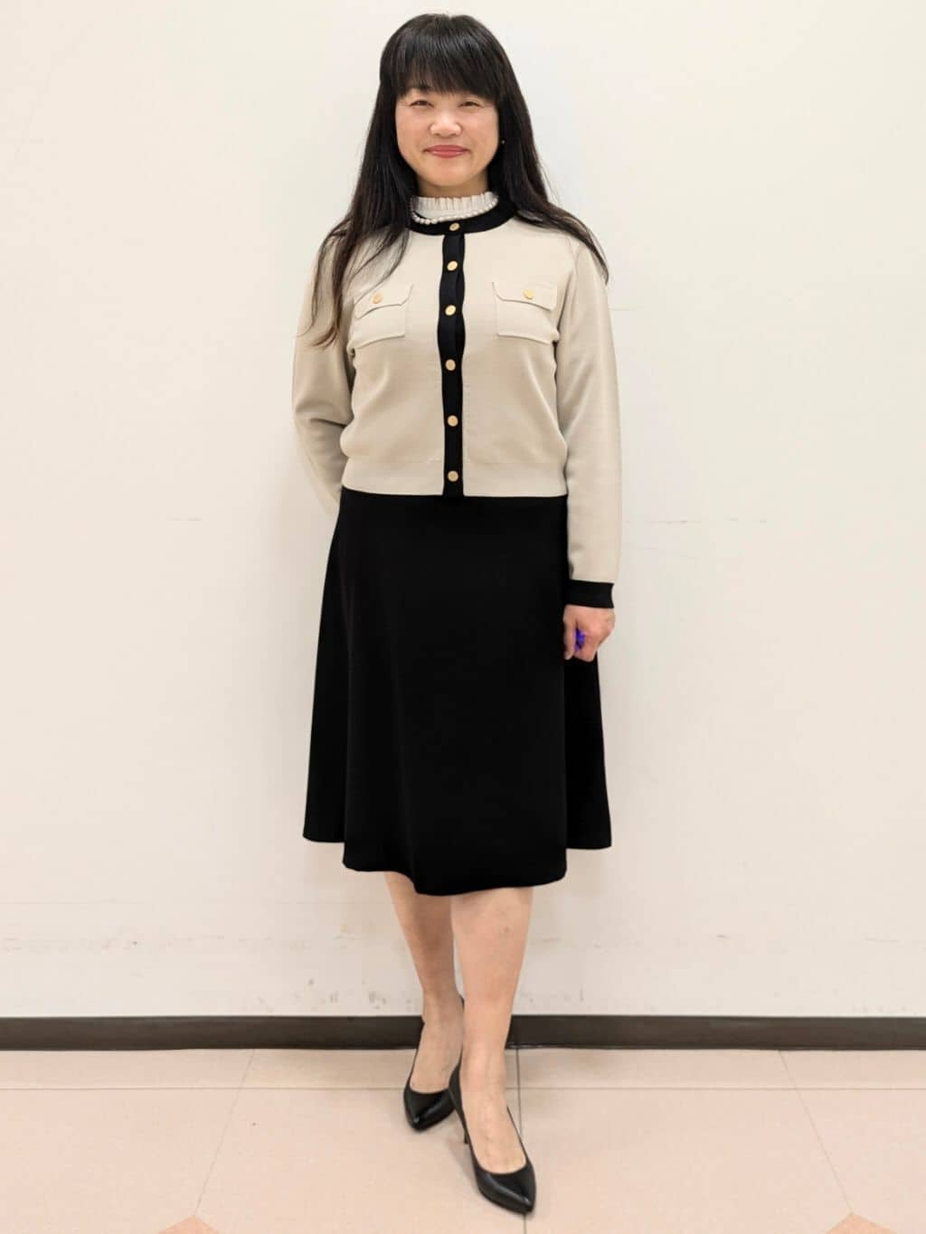 ともさんの「UNTITLED｜◆【コットン100/洗える】シャーリングフリルネックブラウス」を使ったコーディネート