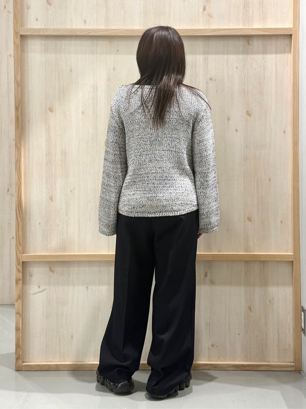 nanaさんの「THE SHOP TK｜MIXカラーで軽やかに テープヤーンニット」を使ったコーディネート