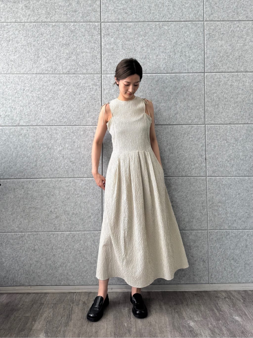 uchi__yamaさんの「CODE A｜shoulder ribbon dress」を使ったコーディネート