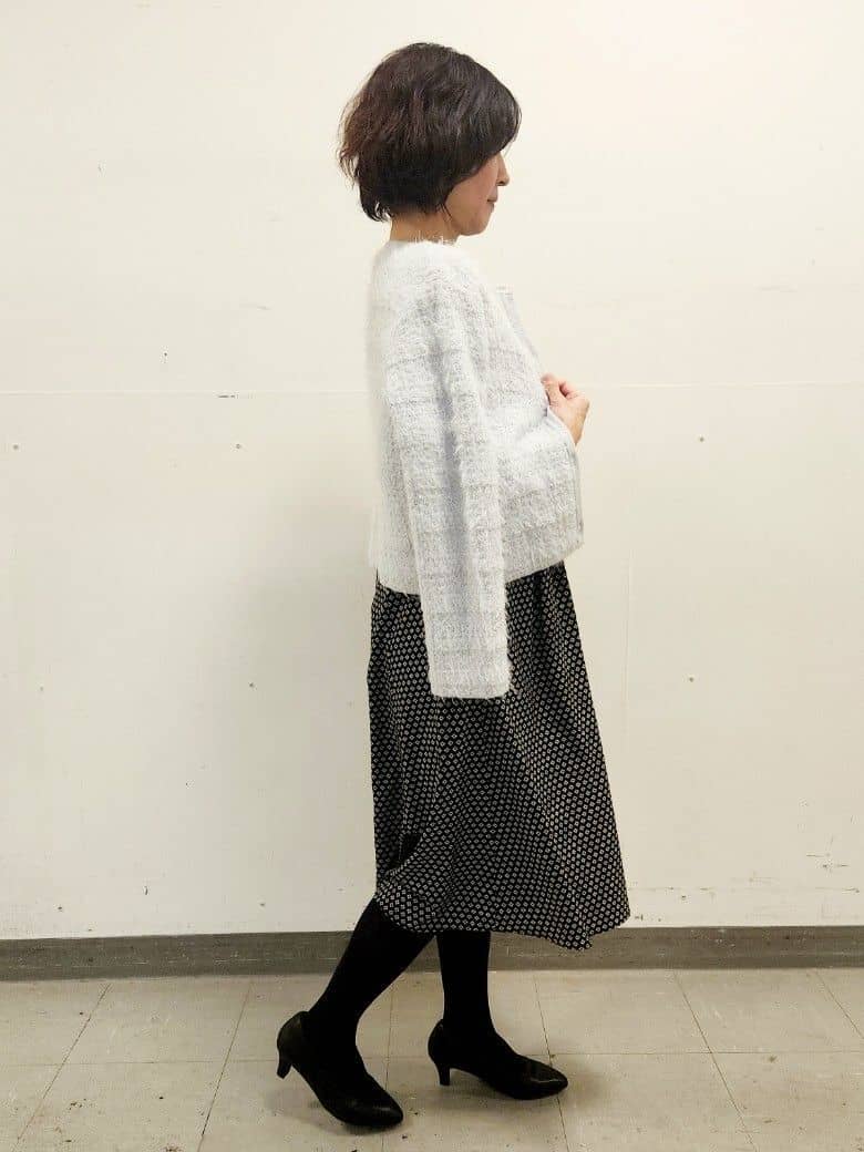 mayumayuさんの「Reflect｜【お食事会やお出かけに◎】ふんわりジャカード編みカーディガン」を使ったコーディネート