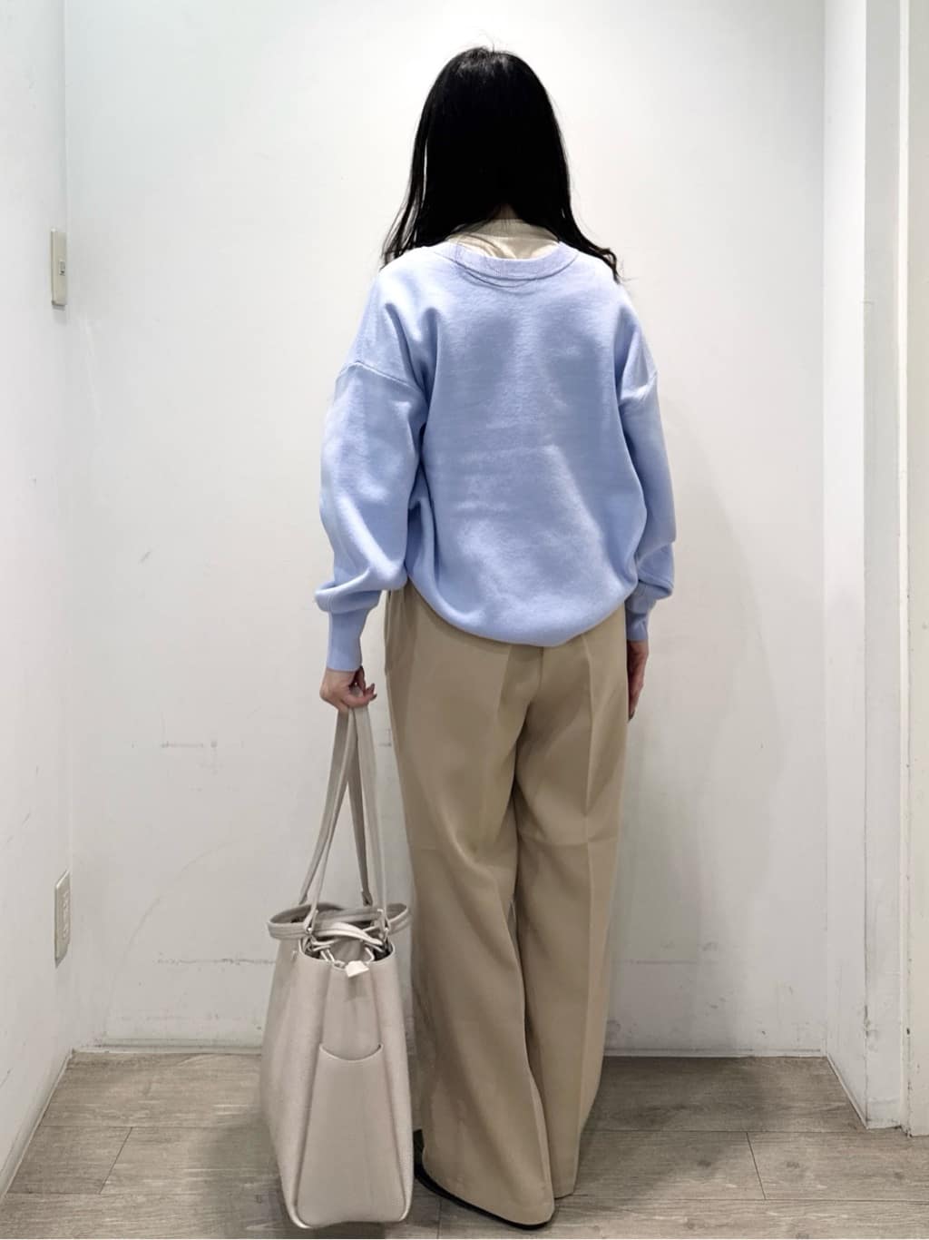 yuicciさんの「OPAQUE.CLIP｜シアーハイネックトップス【洗濯機OK】」を使ったコーディネート
