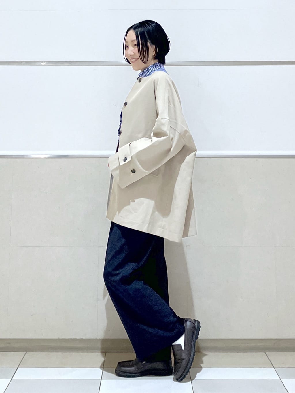 eriko さんの「Dessin｜【花粉ガード/撥水加工/洗える】クルーネックスプリングコート」を使ったコーディネート
