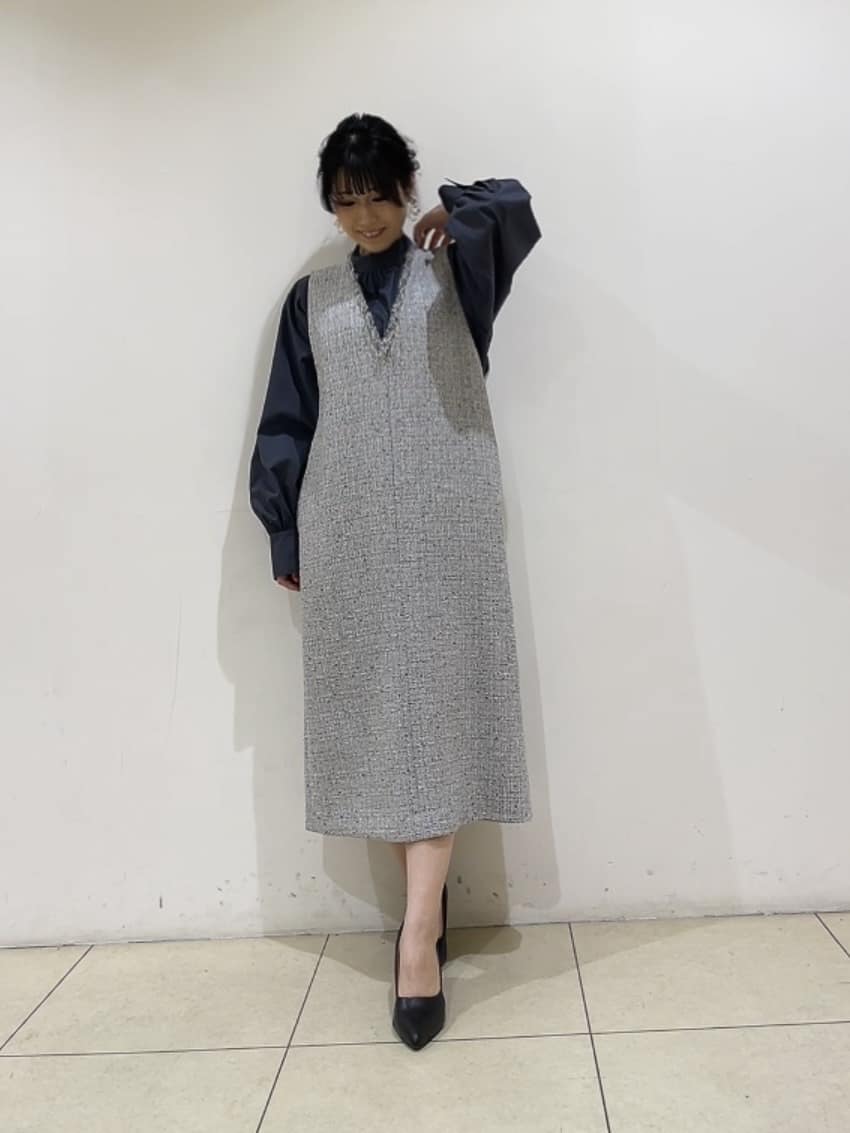 watanabeさんの「UNTITLED｜【洗える/オンオフ使える】タイプライタースタンドネックブラウス」を使ったコーディネート