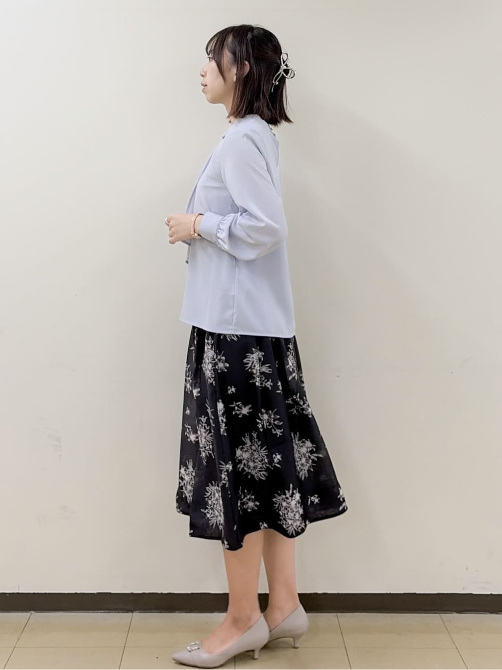 yurinaさんの「index｜アシンメトリーボウタイブラウス【洗濯機OK／イージーアイロン／防シワ】《XS～LL》」を使ったコーディネート