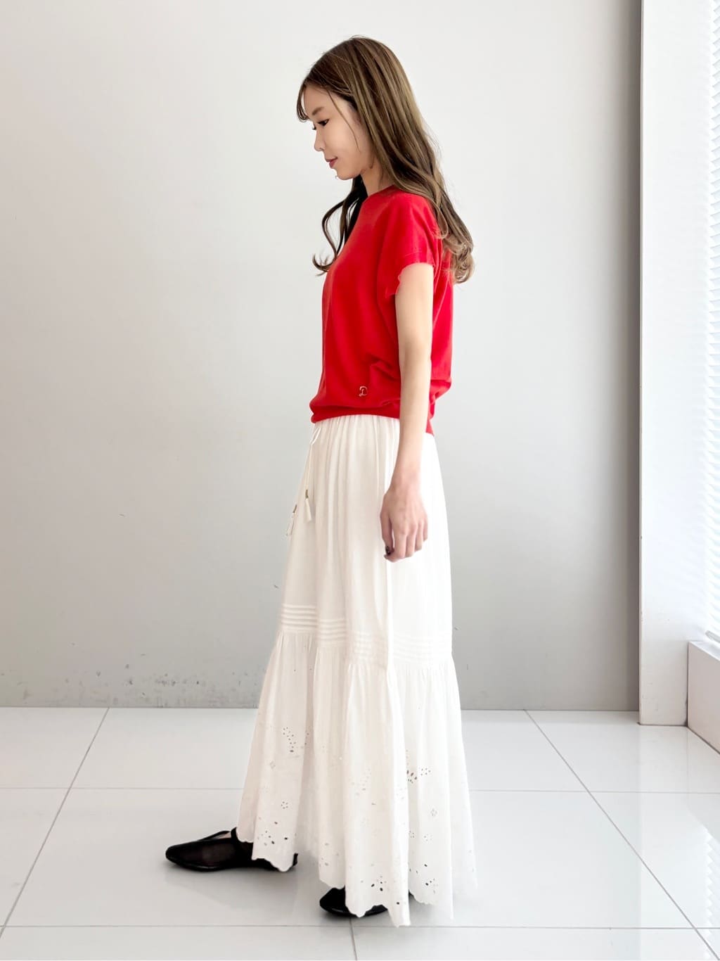 清水夏姫さんの「DRESSTERIOR｜【ウォッシャブル】コットンシルクフレンチスリーブニット」を使ったコーディネート