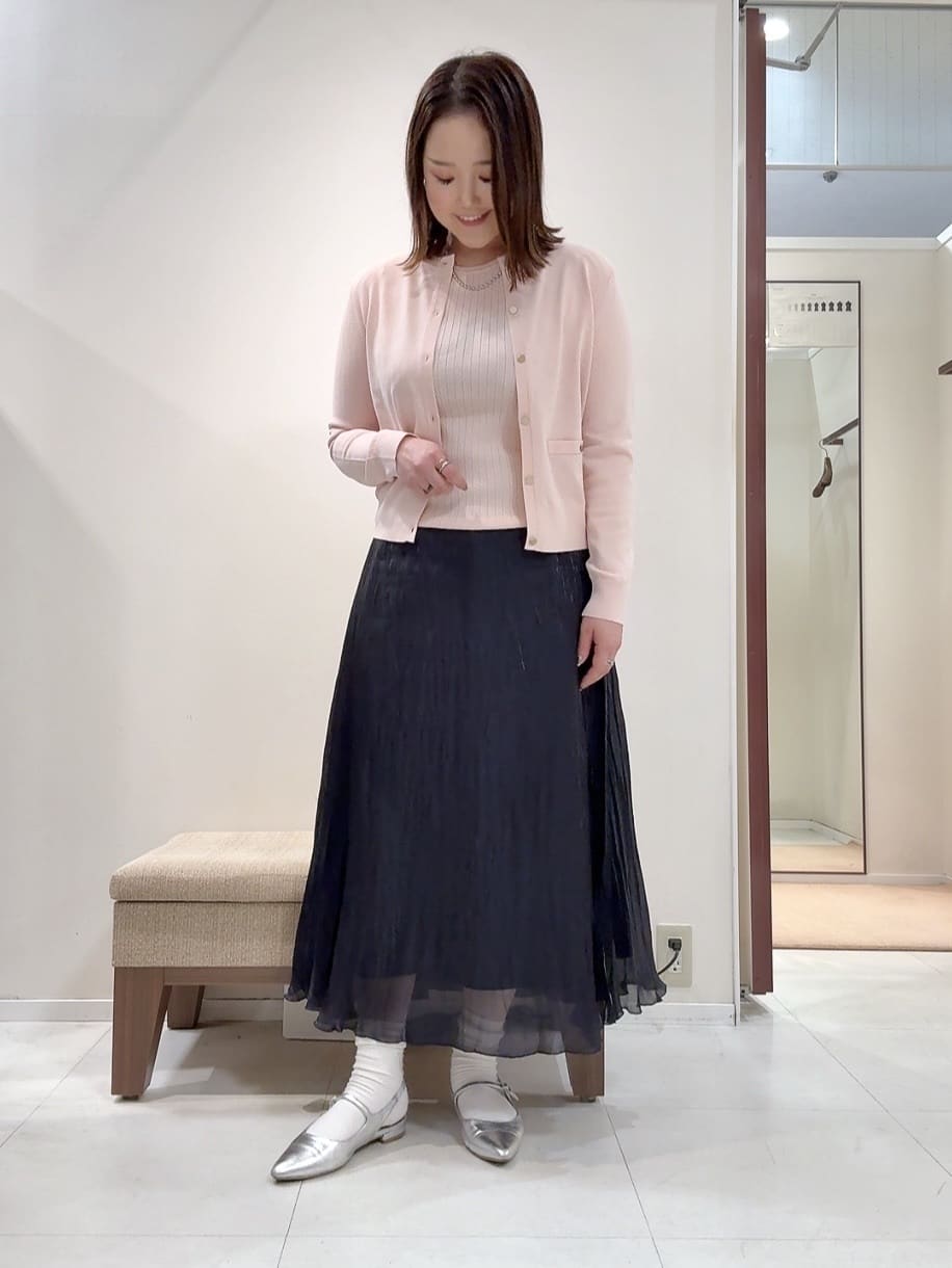 YUIさんの「UNTITLED｜◆【アンサンブル可/洗える】クルーネックニットカーディガン」を使ったコーディネート