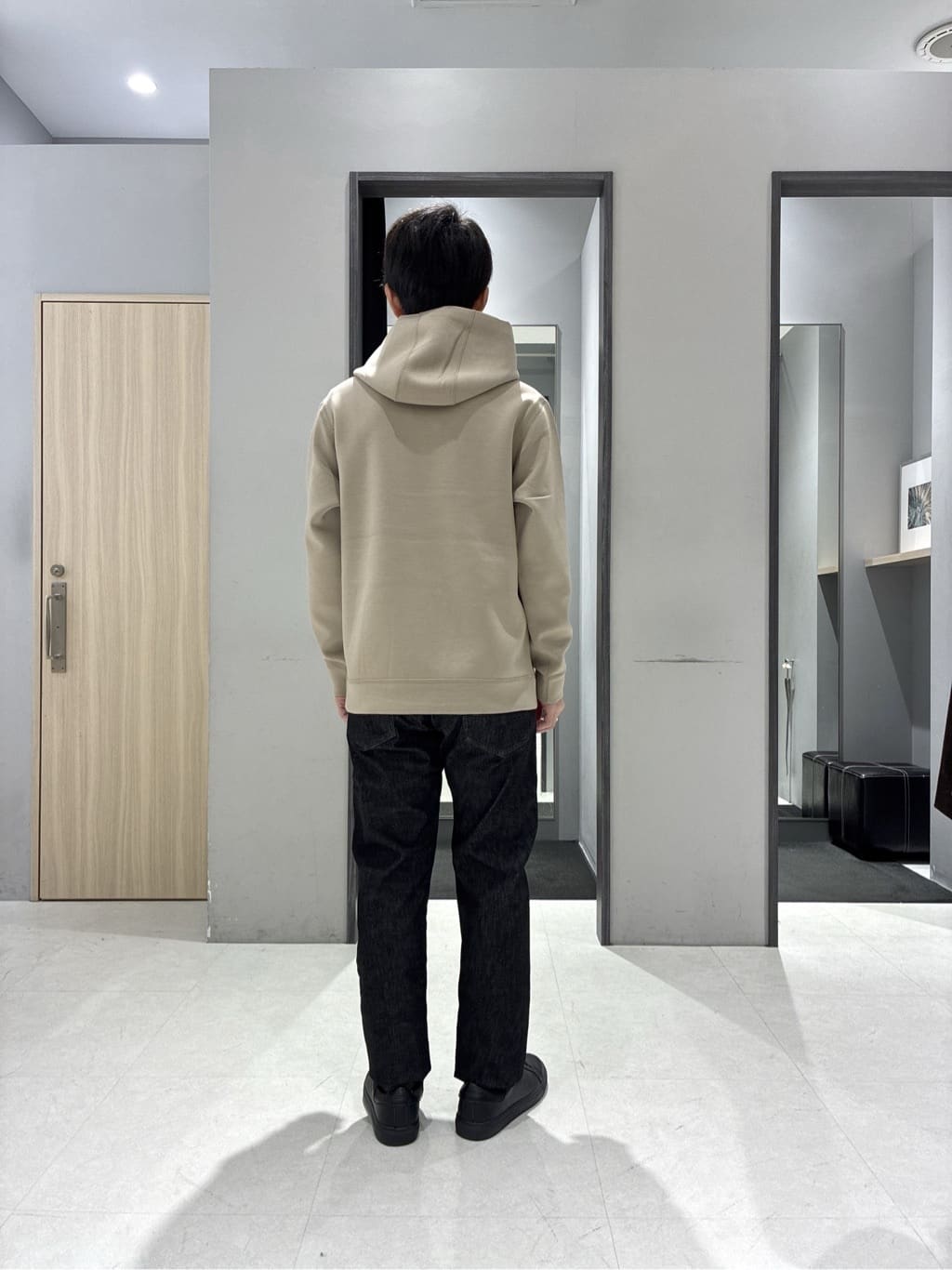わいずみさんの「TAKEO KIKUCHI｜カシミヤブレンド ビーバー調ステンカラーコート」を使ったコーディネート