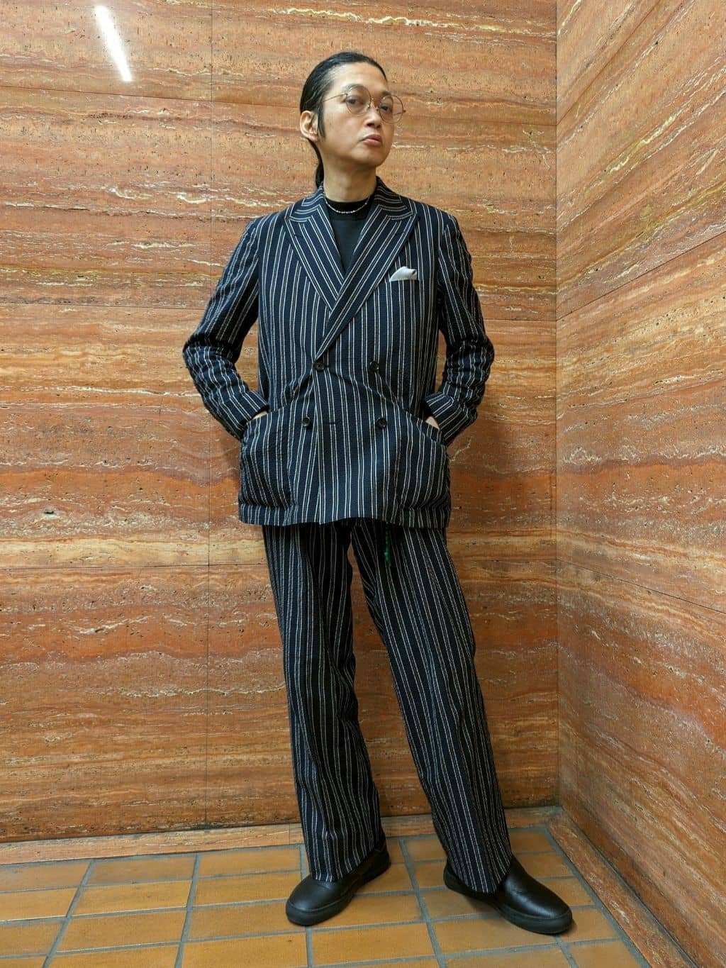 かしげるさんの「TAKEO KIKUCHI｜【BOWLER HAT LABEL】サッカーストライプ ダブルジャケット」を使ったコーディネート