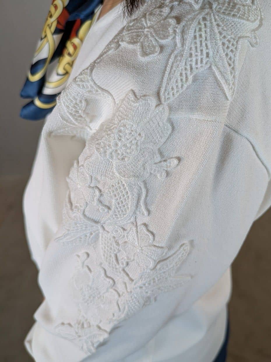 k.kazunoさんの「Reflect｜レースデザインスリーブニットプルオーバー」を使ったコーディネート