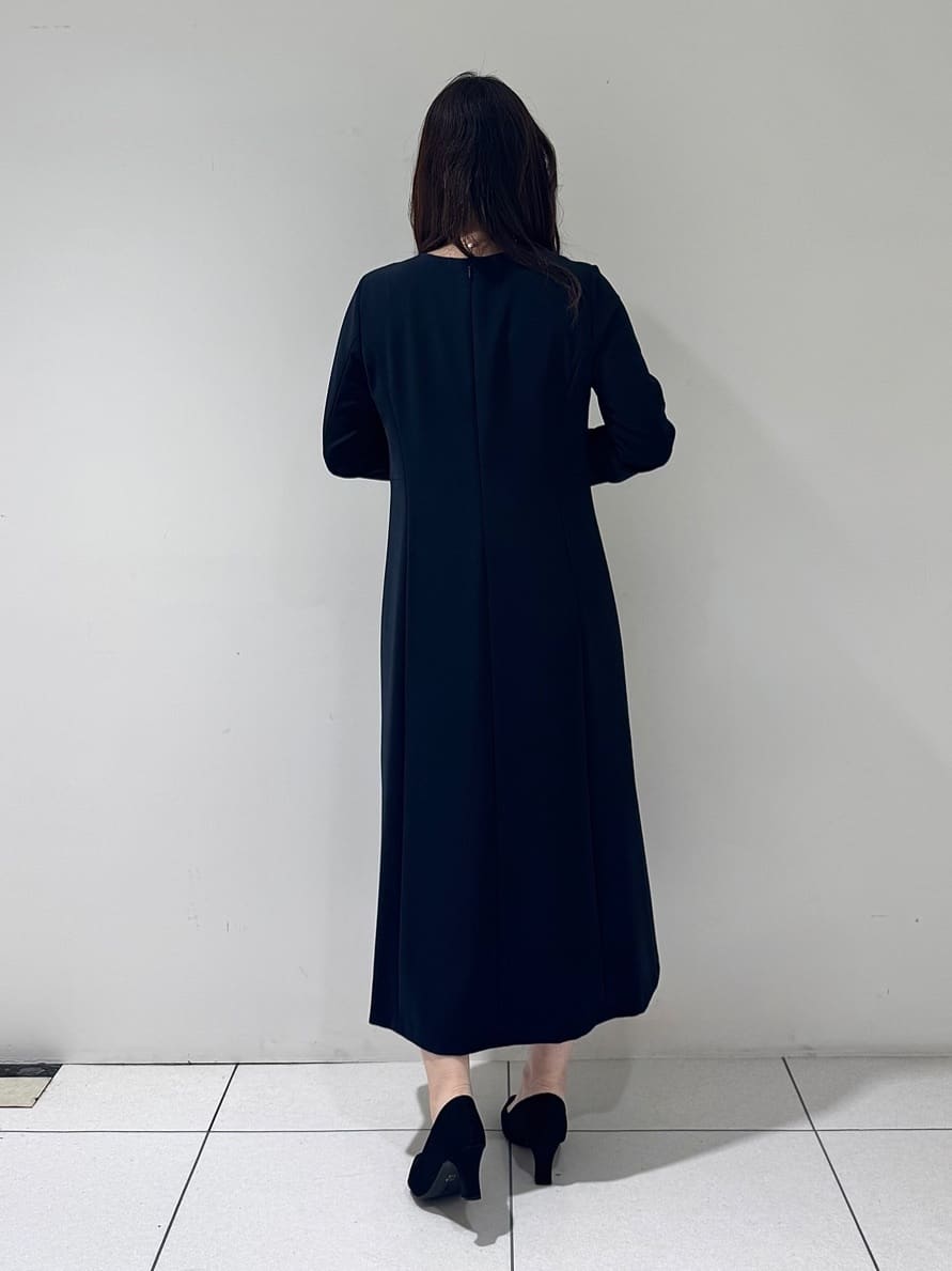 そんさんの「INDIVI｜【上品光沢／SETUP可能】切り替えデザインジャケット」を使ったコーディネート