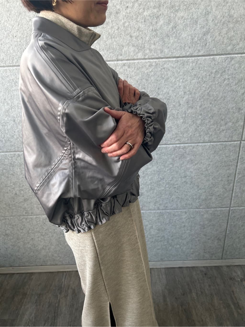 yukoさんの「CODE A｜satin bomber jacket」を使ったコーディネート