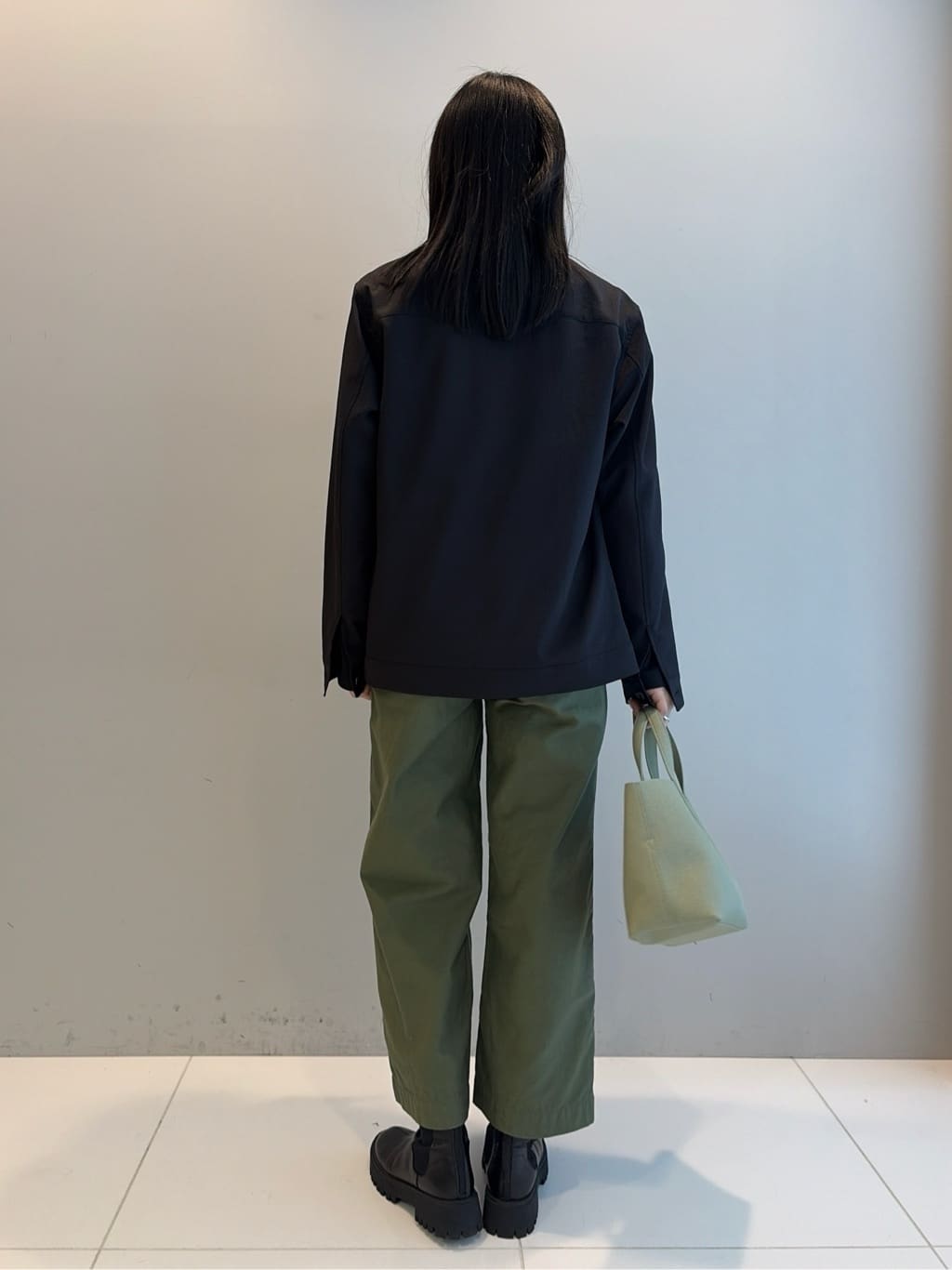 Akutagawaさんの「TAKEO KIKUCHI｜リネンライクカルゼ リブブルゾン」を使ったコーディネート