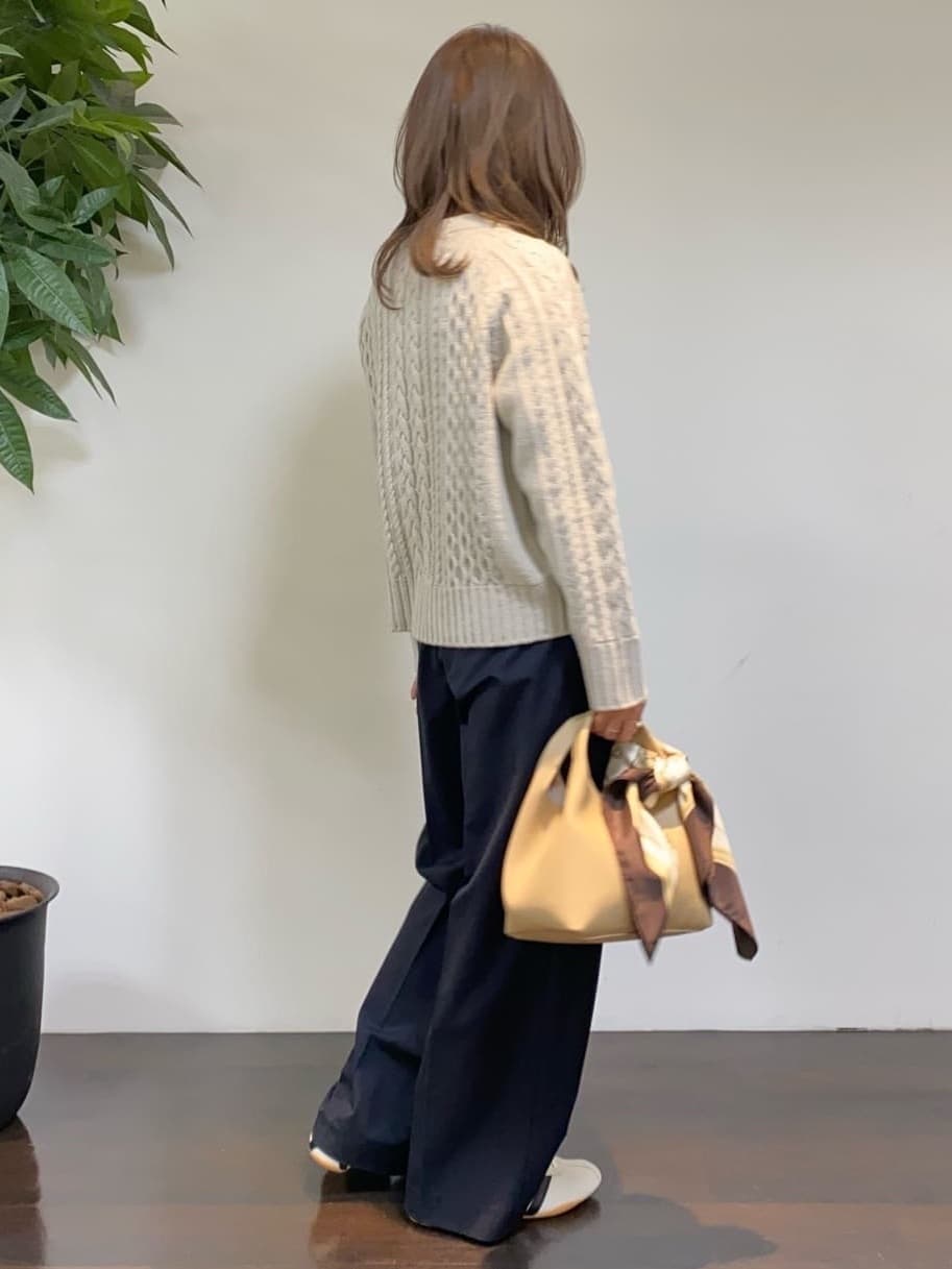 tomoさんの「UNTITLED｜【洗える】スポンディッシュ ケーブル柄ニット」を使ったコーディネート