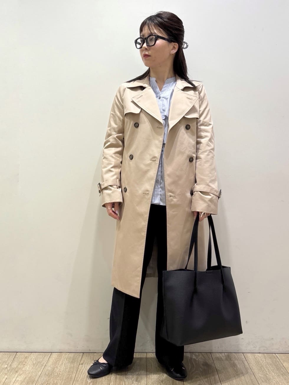 mameさんの「index｜撥水トレンチコート【洗濯機OK／花粉対応】《XS～3L》」を使ったコーディネート